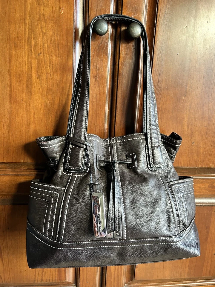 Bolsa de ombro de couro marrom Tignanello com costura de contraste branco ~ Muito bom estado usado - Imagem 2 de 4