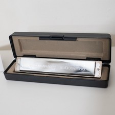 M.Suzuki SU-21W C Humming High-Class Tremolo Harmonica - 21-Hole - Key of C