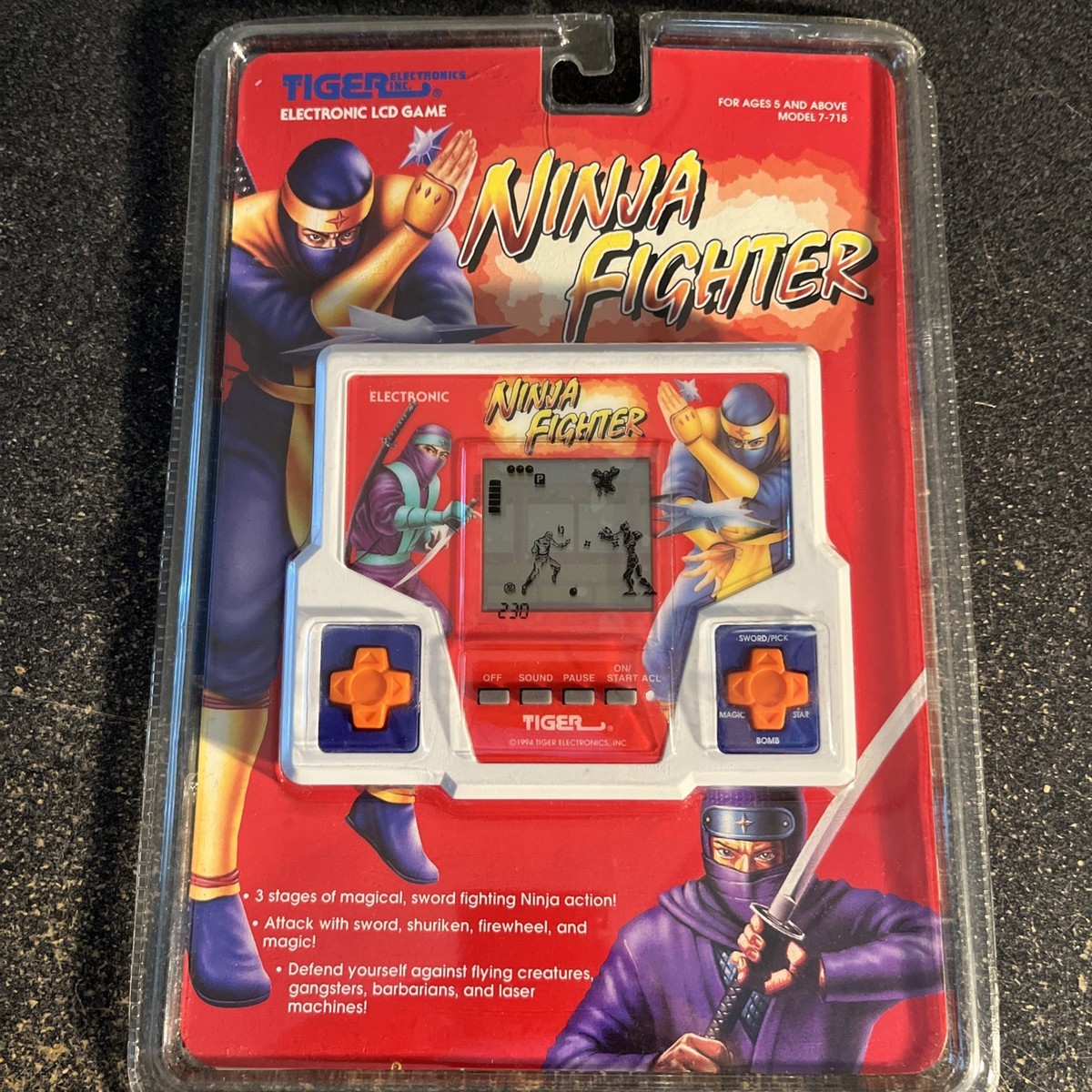 家庭用ゲームソフト ninja Vintage 1994 Tiger Electronics Ninja Fighter Handheld Game