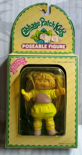 Vintage Second Edition Poseable Cabbage Patch Figure Blonde Holding Spoon