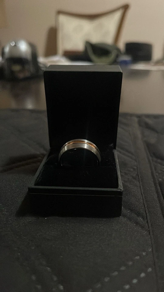 Черное вольфрамовое кольцо с матовой инкрустацией из розового золота мужское винтажное обручальное кольцо размер 9 - Изображение 4 из 4