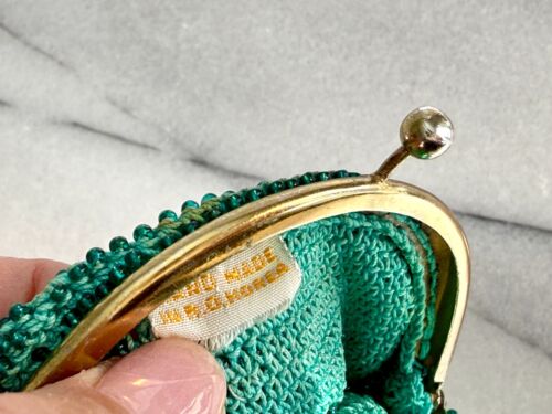 Vintage Emerald Green Crocheted Beaded Kiss Clasp Coin Purse - Picture 3 of 3