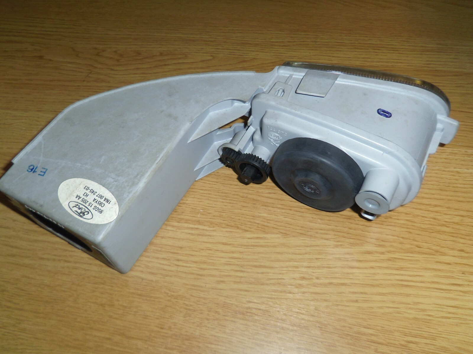 Ford Scorpio II MK2 Nebelscheinwerfer links NOS Ford OEM 6843161