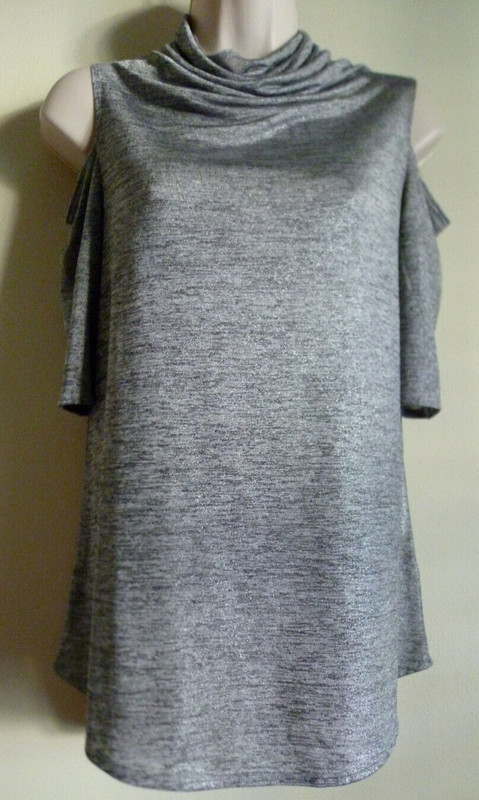 **CATO** Women's Shirt Top Size ((S)) 94% Polyester * 6% Spandex. New/No/Tag