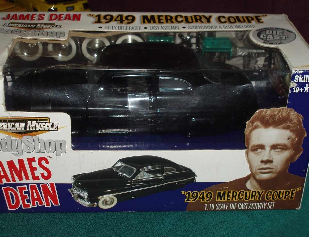 JAMES DEAN 1949 MERCURY COUPE 1/18 レア Ertl American Muscle James Dean Black 1949 Mercury Coupe 1