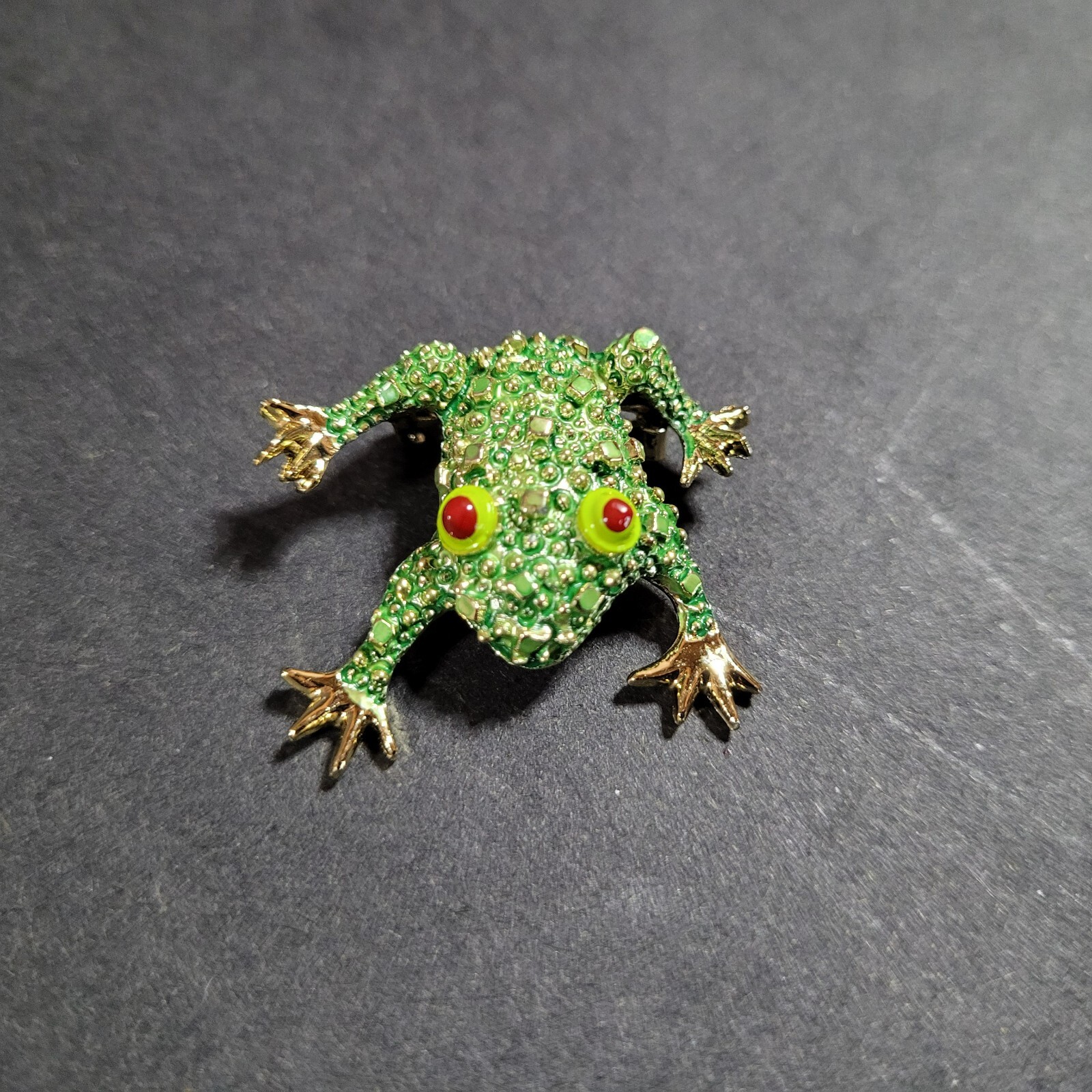 Vintage Green Tree Frog Red Eyes Brooch Pin Jewelry B… Gem