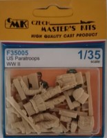 MW22 Cmk F35005 Us Paratroops (2 Fig) 1/35 Figure