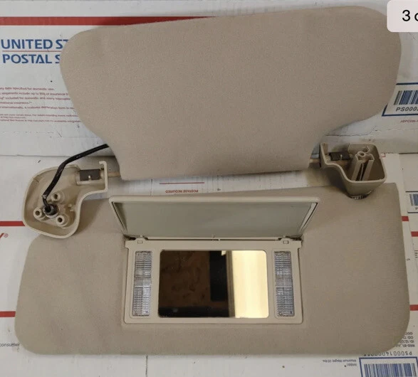 ✅ 03-06 EXPEDITION / NAVIGATOR LH RH SUNVISORS W / LIGHTED MIRROR BEIGE PAIR - Изображение 3 из 4