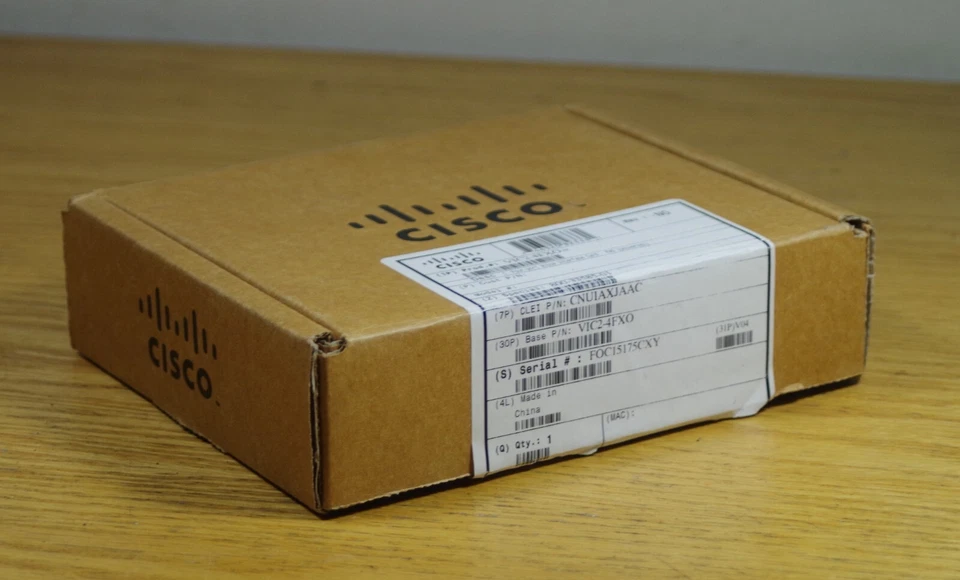 Cisco VIC2-4FXO  4-Port Voice Interface Card -  NEW - Open Box - Image 3 of 3