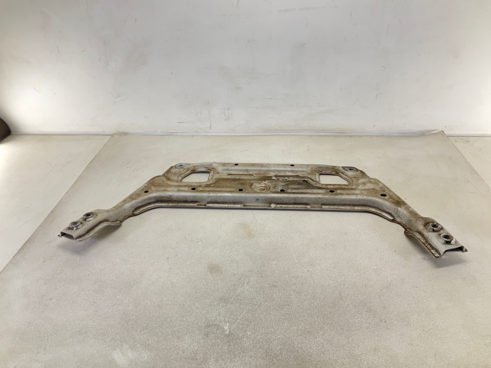 17-20 MASERATI Levante 3.0L Front Engine Cradle Crossmember Mount Support