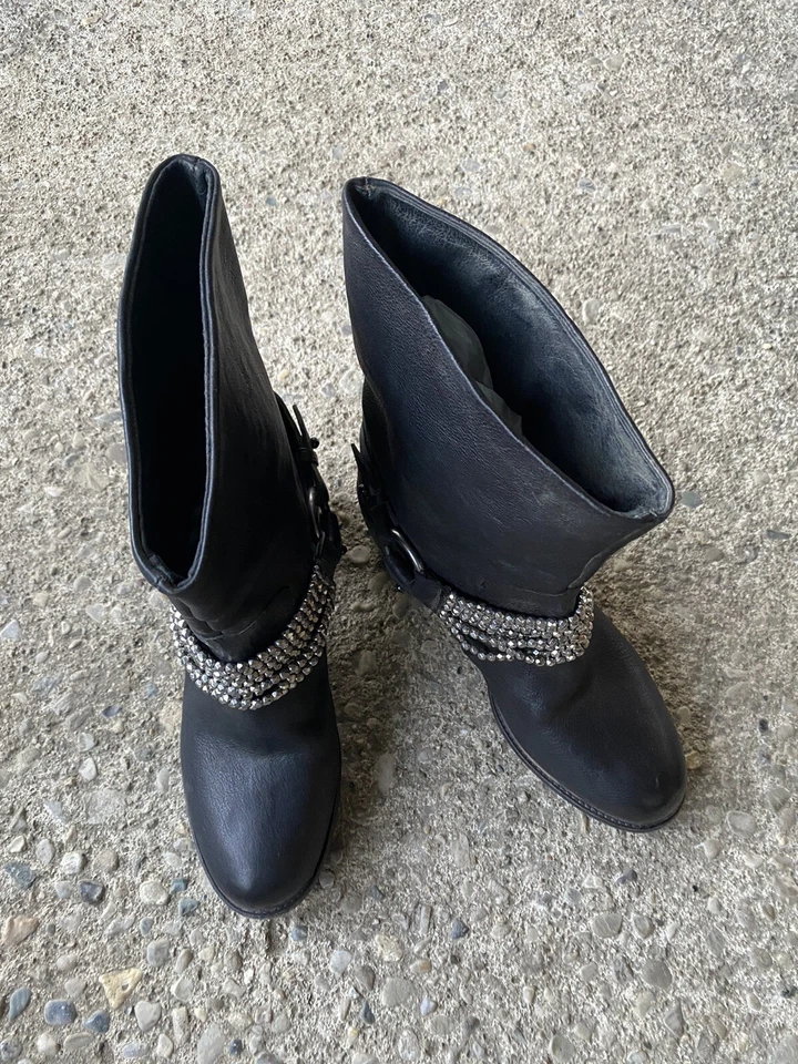 VERA WANG LAVENDER NATASHA LEATHER ANKLE JEWELED HEELED BOOTS BLACK 9.5 M EU 41 - Image 2 of 4