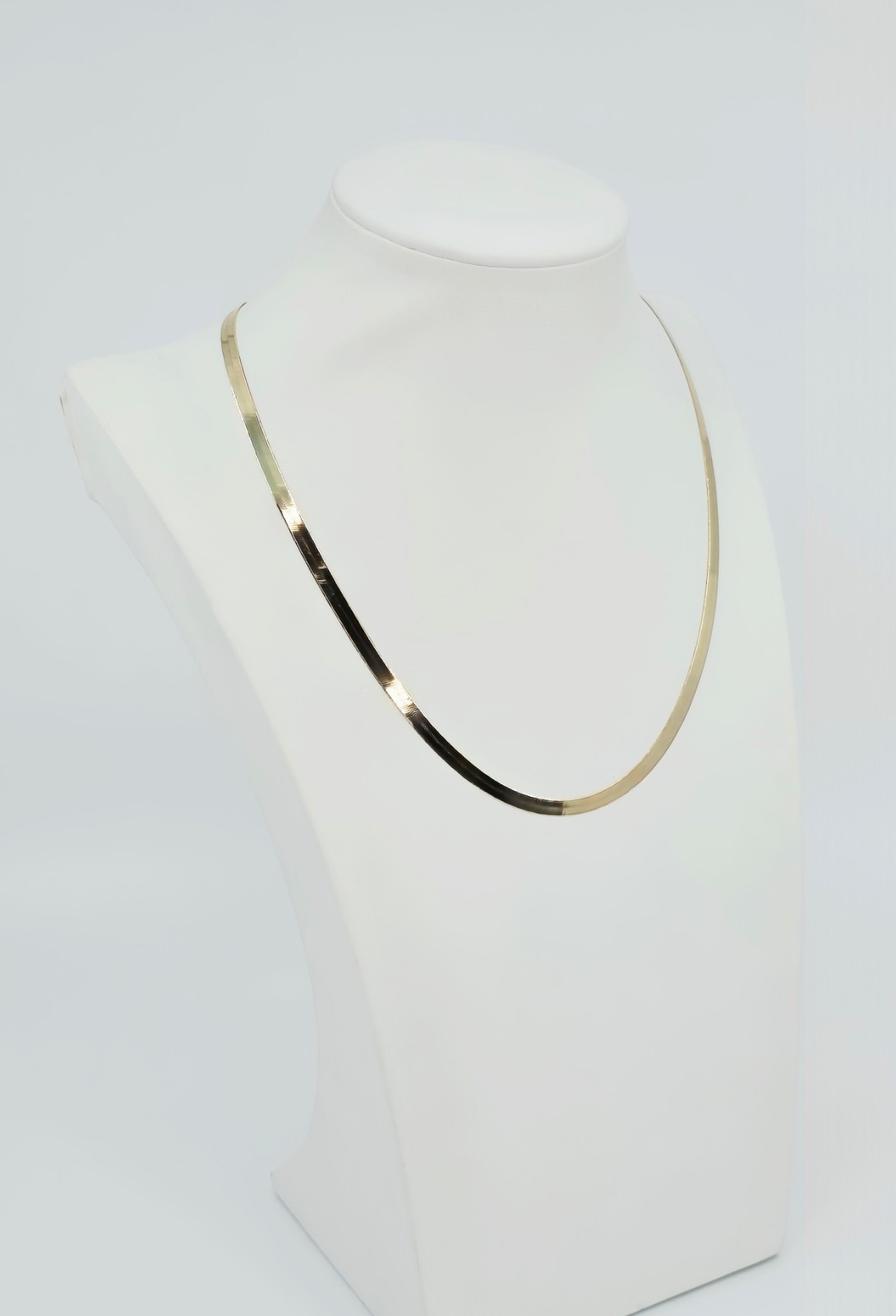 Beautiful 14K Solid Yellow Gold Flat Herringbone … - image 6