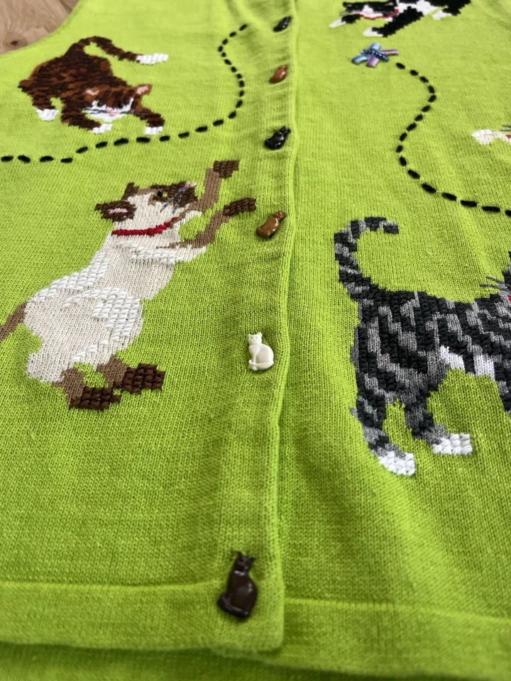 Vintage Y2K Marisa Christina Lime Green Cat Sweater Vest Button Beaded Embroided - Image 3 of 4