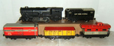 Vintage Marx Locomotive New York Central Set with working light -track tested