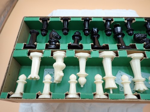 Vintage DRUEKE Quality Chess Sets No. 20 Original Box Modern Chessmen unweighted - Picture 4 of 8