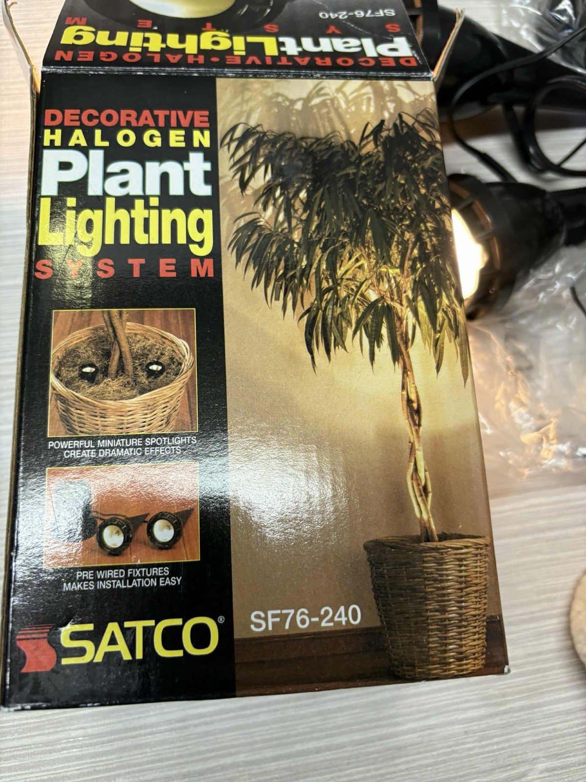 Satco Decorative Halogen Plant Lighting System with 2 Spotlights Vtg . FREE SHIP