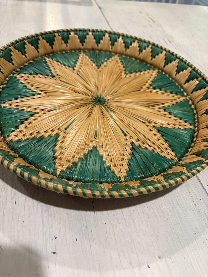 Handwoven Straw Basket Plate Tray Round Green Natural Starburst Decor Wall Art - Image 2 of 4