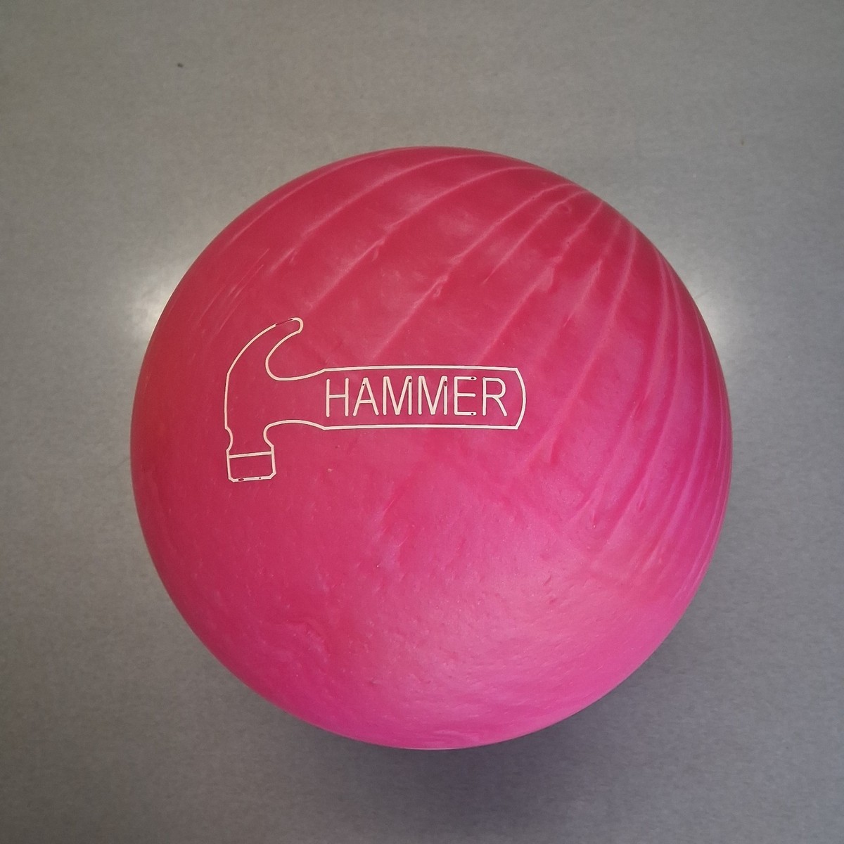Hammer Black Widow Pink Pearl Urethane bowling ball 15 LB