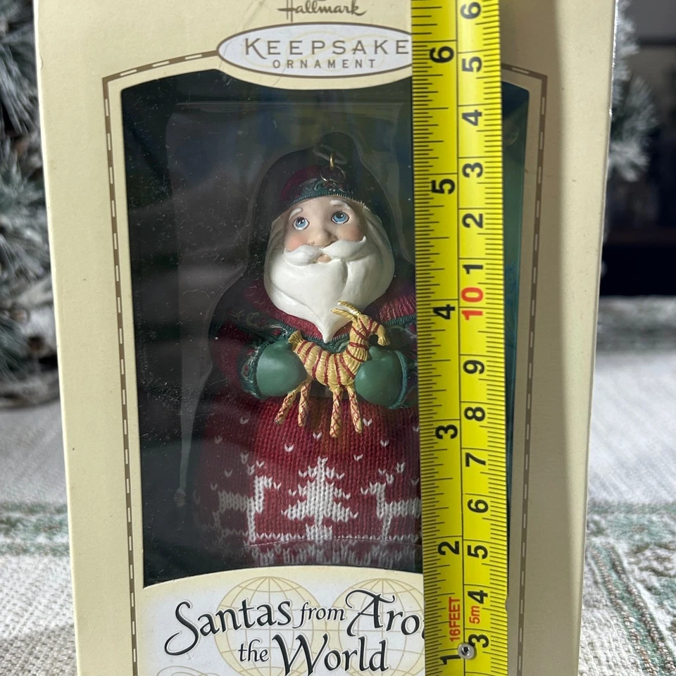 Hallmark Keepsake Ornamento Papá Noel de todo el mundo Noruega 2004 hecho a mano Foto 3 de 4