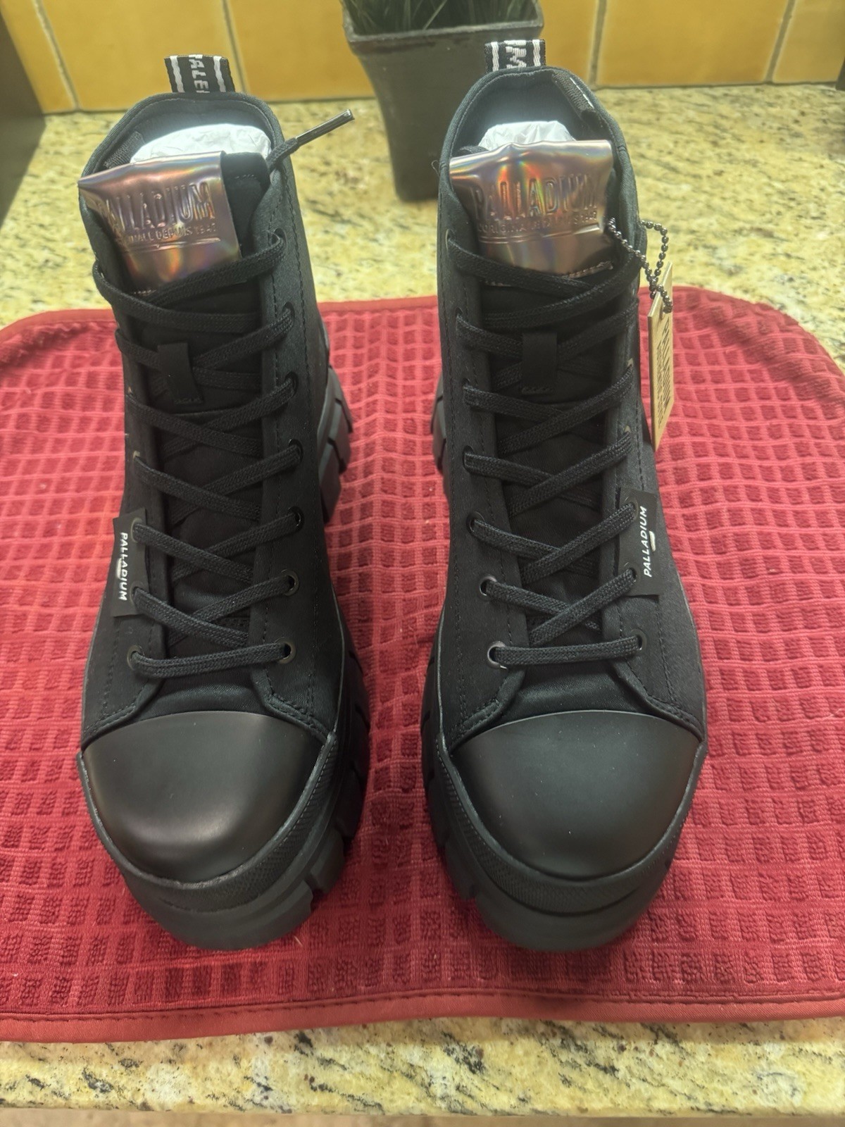 Palladium Revolt Hi TX Women's Size 8.5