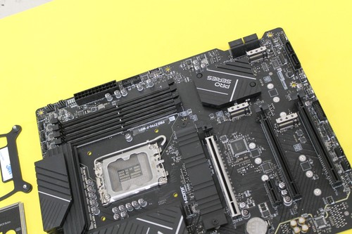 Placa madre MSi PRO Z790-P WIFI ATX Intel Socket LGA1700 DDR5 HDMI WIFI 6E - Imagen 3 de 4