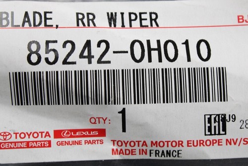 Genuine Toyota rear wiper blade 85242-0H010 - Picture 3 of 3