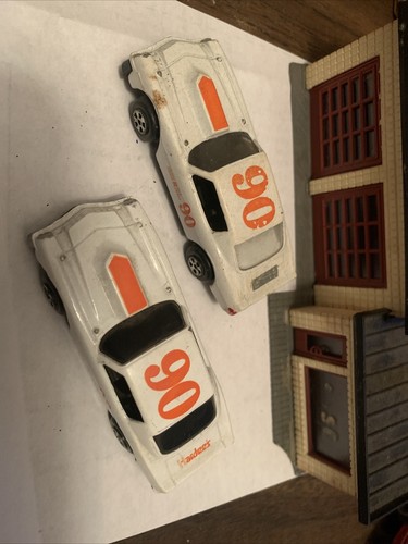 Ertl 90 Hardee’s Two Cars Variation - Imagen 2 de 5