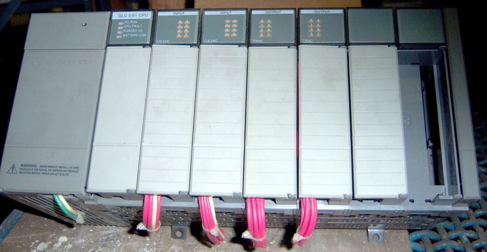 1 Allen-Bradley 1746-A7 7 SLOT RACK ASSEMBLY