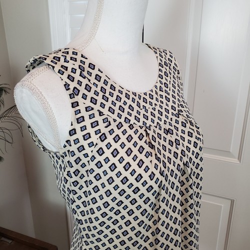 Camicetta canotta Cabi donna XS blu panna plissettata senza maniche geometrica #3272 - Foto 12 di 12