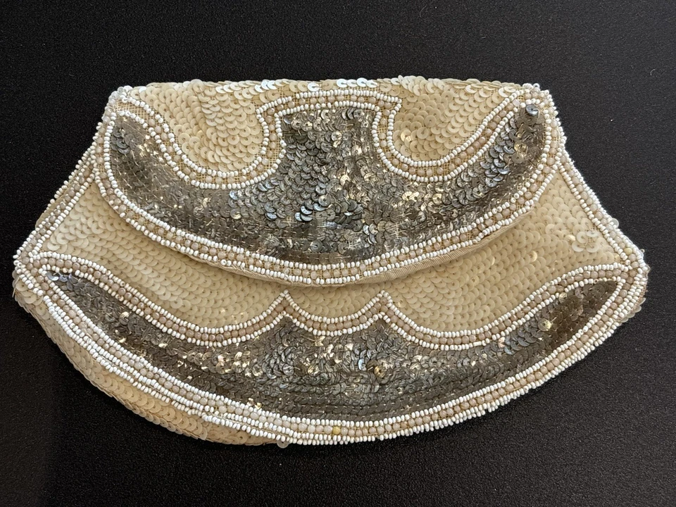 Bolso sin asas de noche vintage de lentejuelas con cuentas hecho a mano en Francia, regalos de moda raros Foto 2 de 4