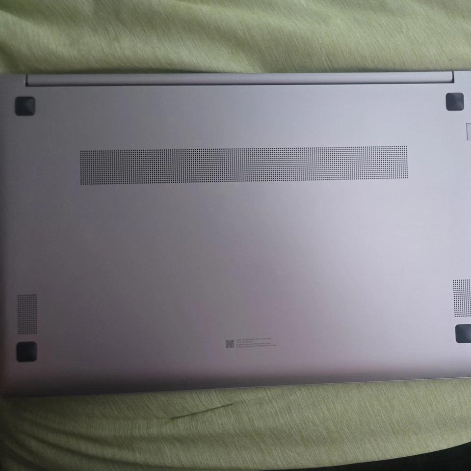 三星 Galaxy Book4 15.6 英寸 英特尔 7 16GB 512GB 固态硬盘 银色 - 状况完好 — 第 4/4 张图片