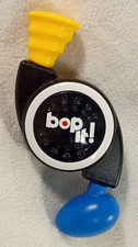 Hasbro Gaming Micro Mini Series Bop It Game Toy 6.5"