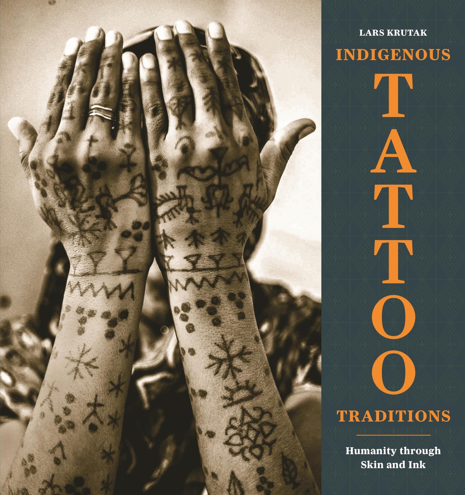 Indigenous Tattoo Traditions: Humanity through Skin by Lars Krutak | HB | 2025 - Image 5