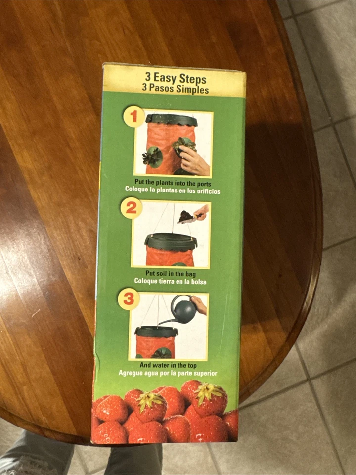 Maceta de fresas invertida Tipsy Turvy original nueva en caja Foto 2 de 4