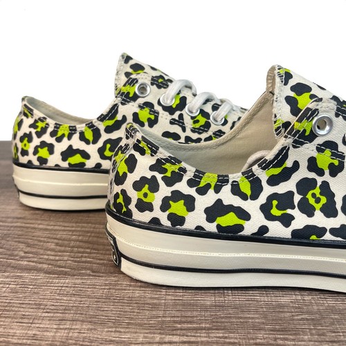Zapatos con estampado de leopardo de neón Converse Chuck 70 buey archivo bajo (164410C) M 10/ W 12 - Imagen 6 de 12