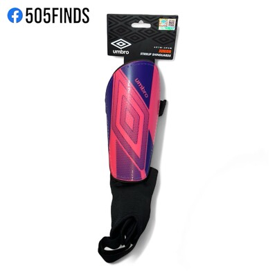 Umbro Soccer Shin Guards with Stirrup Ankle Guard Junior Size  NEW WITH TAGS  
