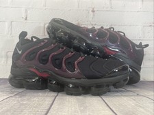 black and red nike vapormax plus