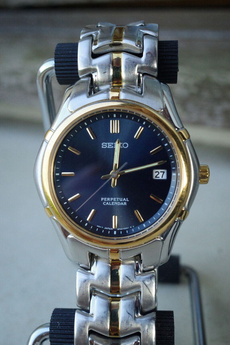 Seiko 8F32-0189 perpetual calendar two-tone Dark Navy Blue Seiko 8F32-0189 perpetual calendar two-tone Dark Navy Blue