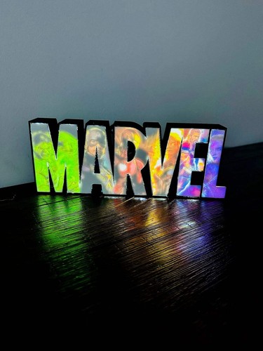 Marvel Light Up Full Colour Comic Art Logo - LED Lit, USB Powered Light Up Sign - Picture 8 of 19