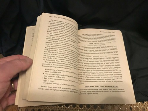 1989 THE NEW MEDICINE SHOW | CONSUMER REPORTS BOOKS | PAPERBACK - Picture 8 of 10