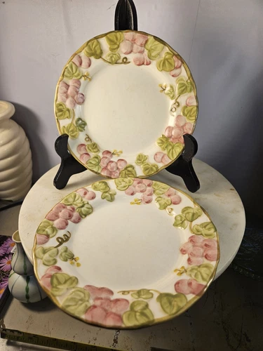 Franciscan Metlox Poppytrail Pink Grapes Salad Bread Plates X 2