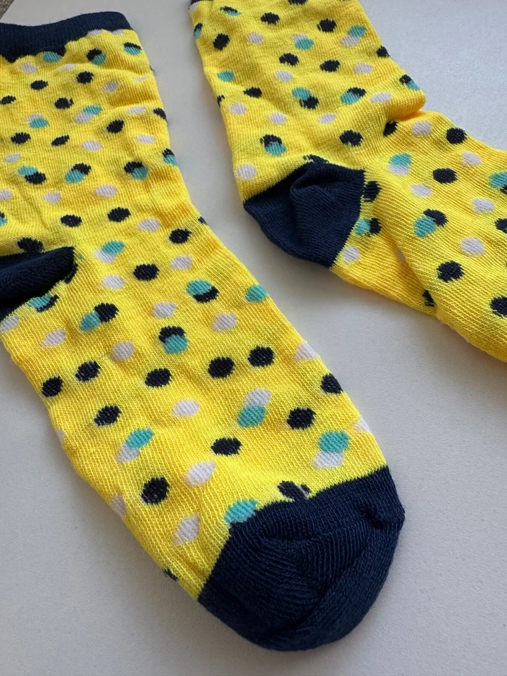 Calcetines puntos amarillos | Talla única Foto 2 de 4