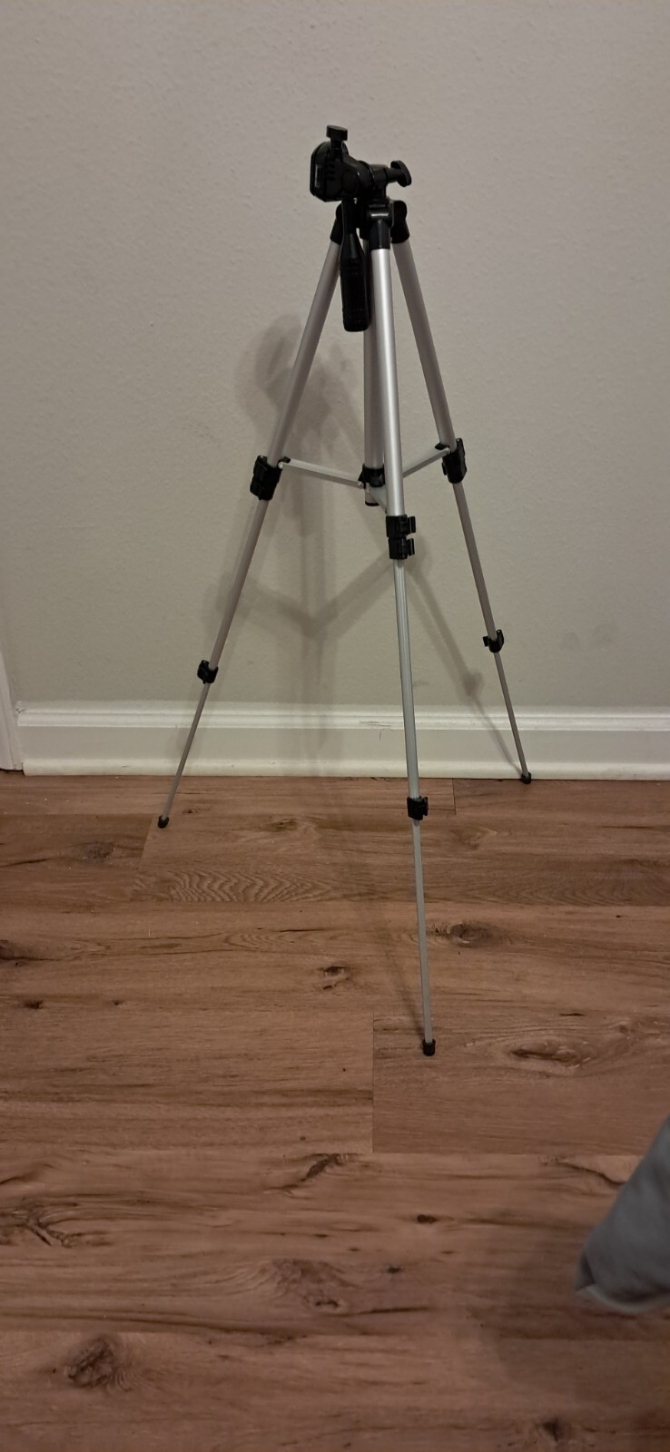 Camcorder/Camera/Phone Tripod-image