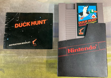 Duck Hunt - Nintendo NES (1985) 5 Screw CLEANED & TESTED W/MANUAL & SLEEVE 