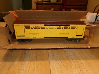 LIONEL O/ 0-27 GAUGE  ITEM # 6-9224   OPERATING HORSE CAR
