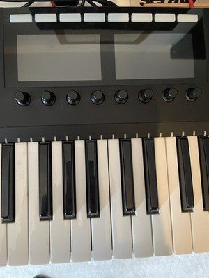 Native Instruments Komplete Kontrol S49 MK2 Keyboard USB