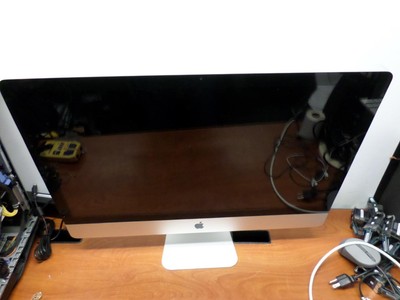 Apple iMac ''Core i5'' 2.66 27'' (Late 2009) A1312 (EMC 2374) (For Parts or Repair)