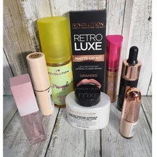 Makeup Revolution Retro Luxe Matte Lip Kit Grandee and More Makeup Bundle