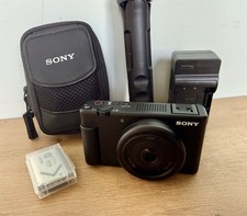 Sony ZV-1F Vlog Camera with extra battery, charger, 256GB SD Card, Tripod, Case