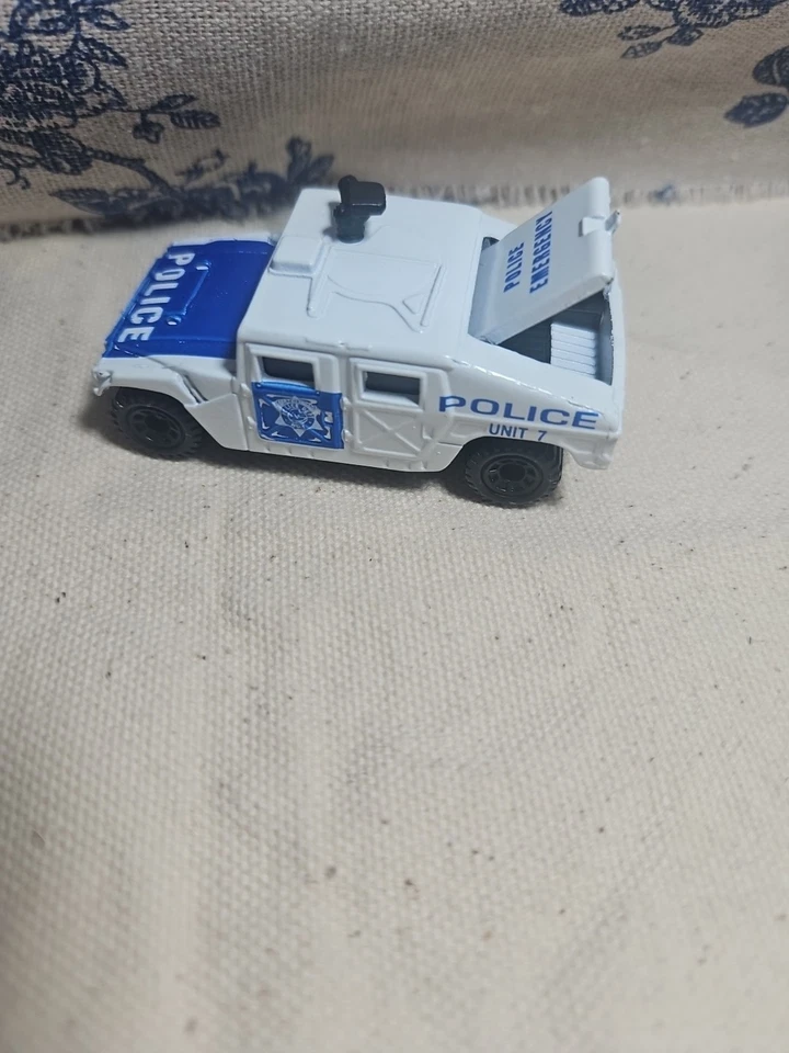 Vehículo de emergencia Matchbox White Hummer Police 1994 exclusivo Foto 4 de 4